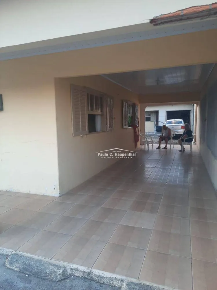 Casa, 5 quartos, 220 m² - Foto 3
