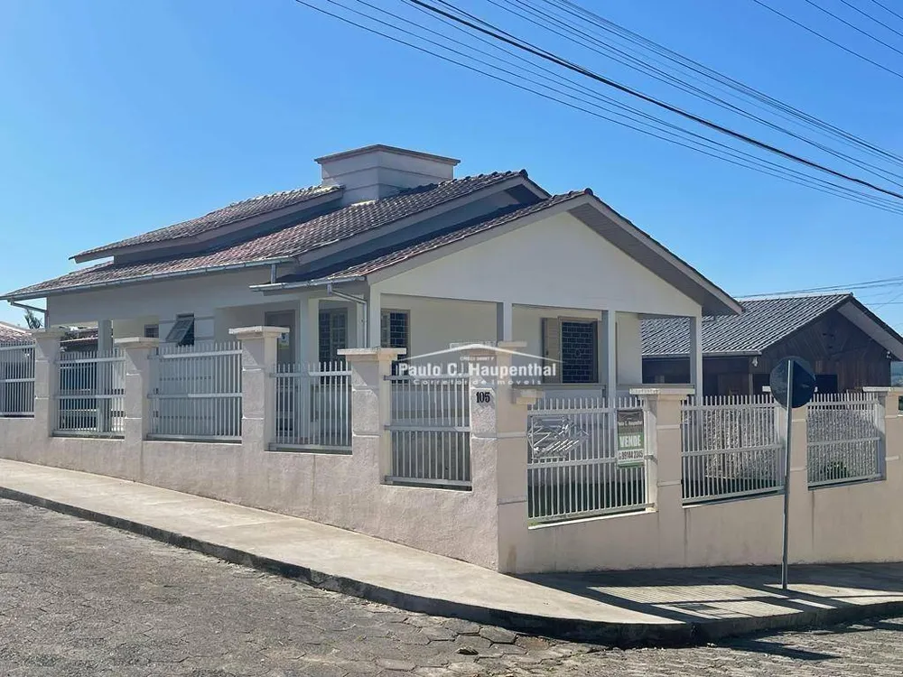 Casa, 3 quartos, 136 m² - Foto 1