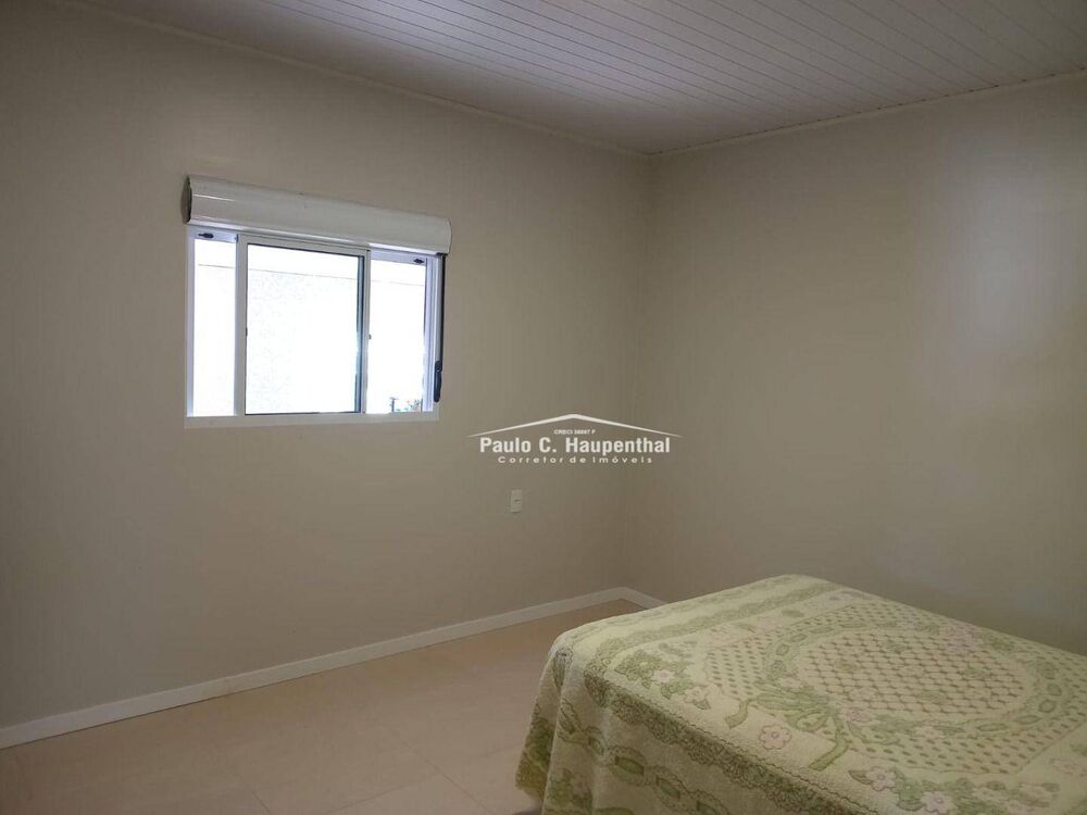 Casa, 3 quartos, 106 m² - Foto 2