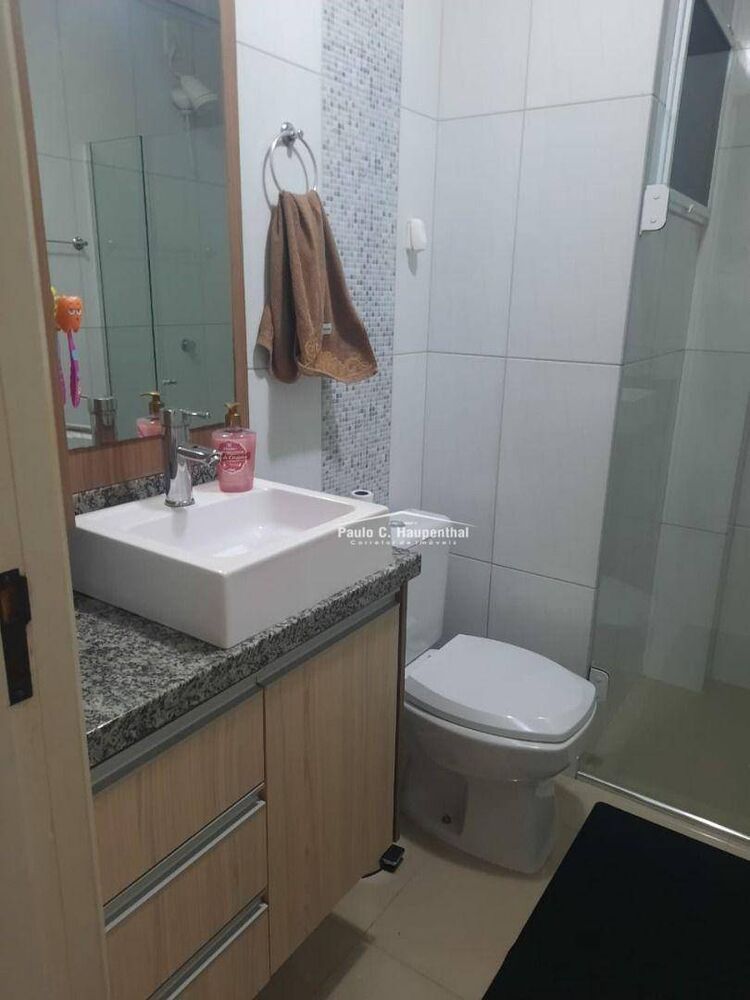 Apartamento à venda com 3 quartos, 81m² - Foto 2