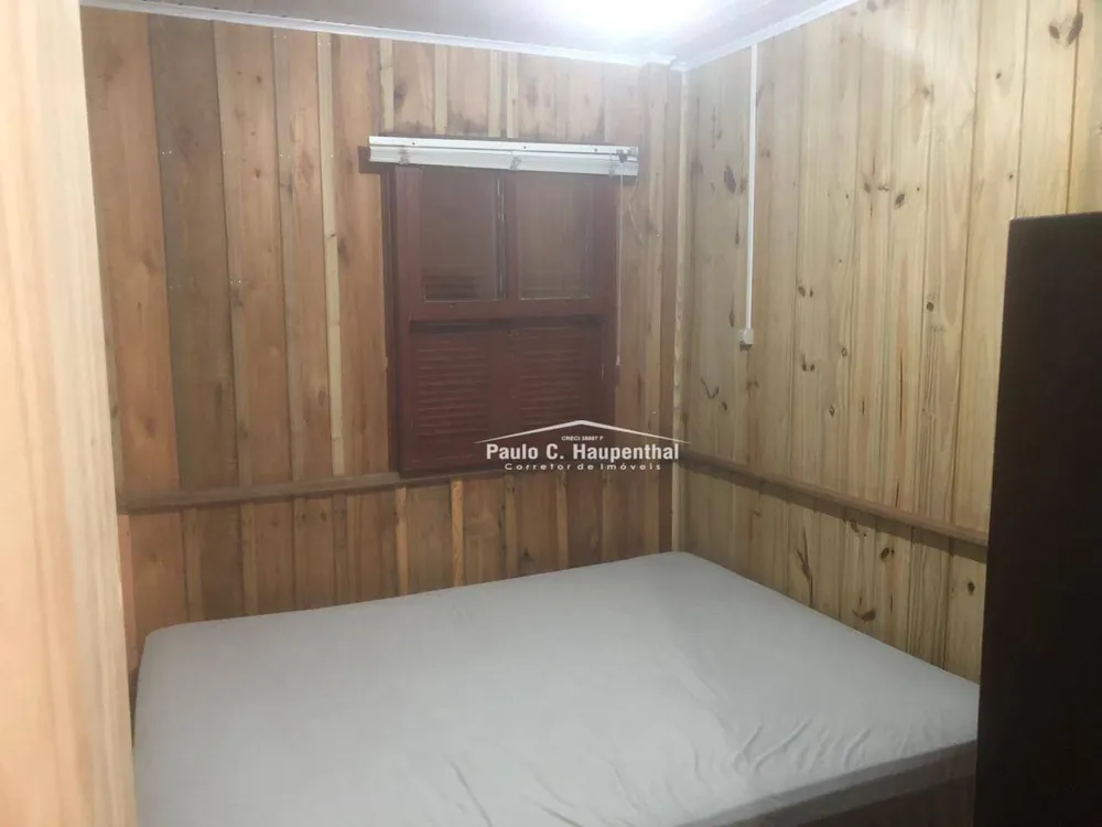 Casa, 4 quartos, 180 m² - Foto 1