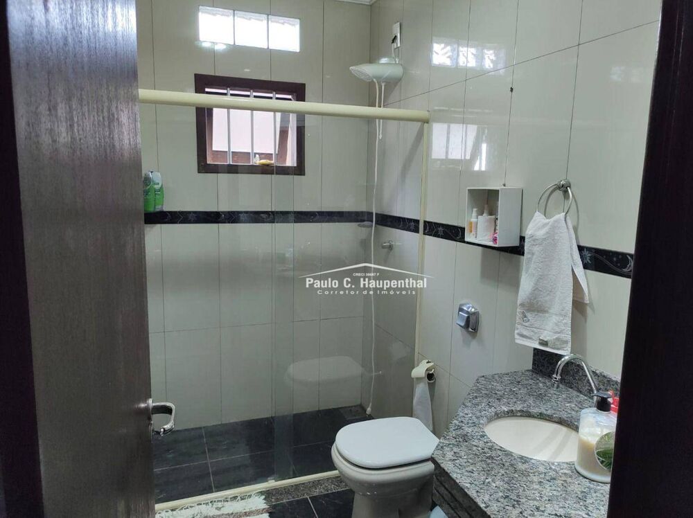 Casa à venda com 3 quartos, 160m² - Foto 1