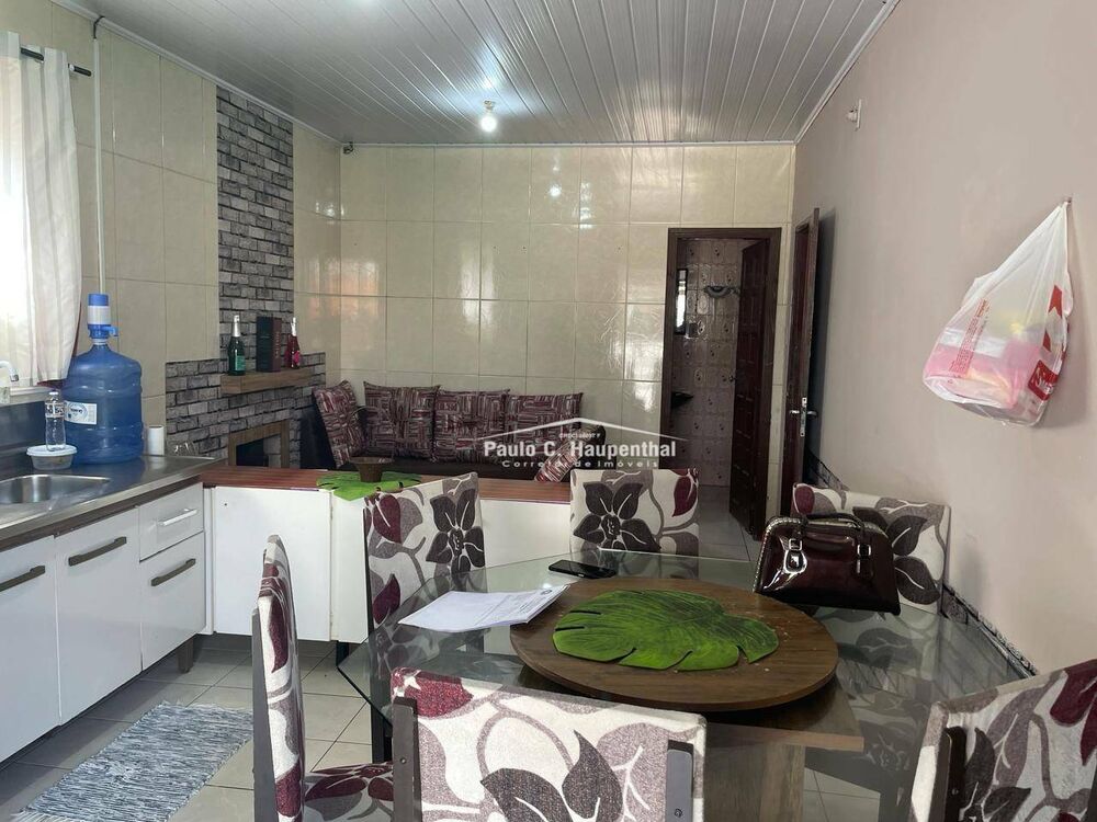 Casa à venda com 5 quartos, 175m² - Foto 2
