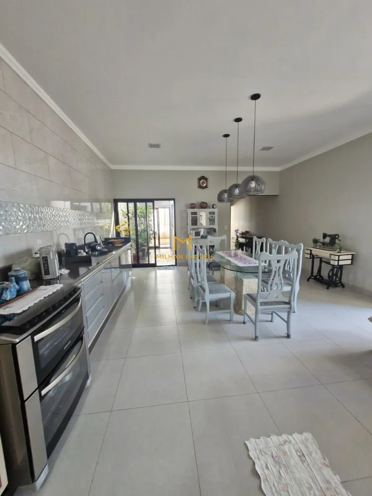 Casa, 3 quartos, 206 m² - Foto 6