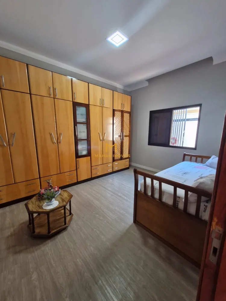 Casa, 3 quartos, 206 m² - Foto 11