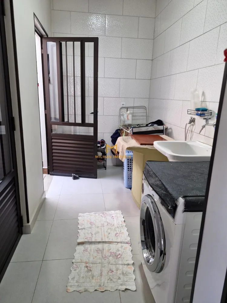 Casa, 3 quartos, 206 m² - Foto 3