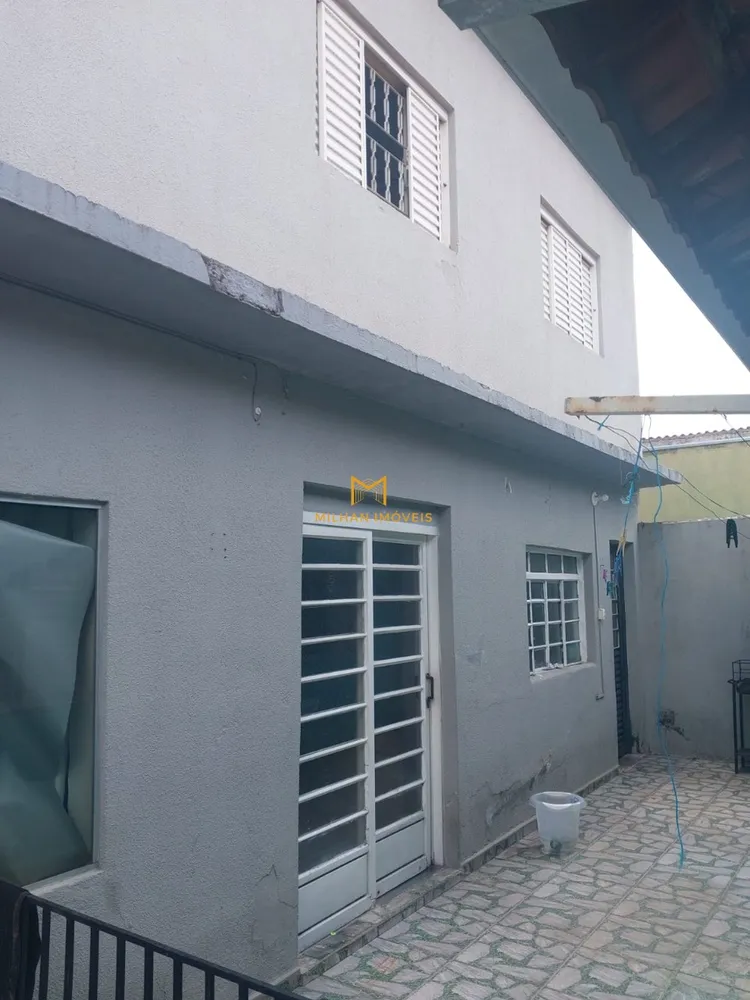 Casa, 6 quartos, 75 m² - Foto 1