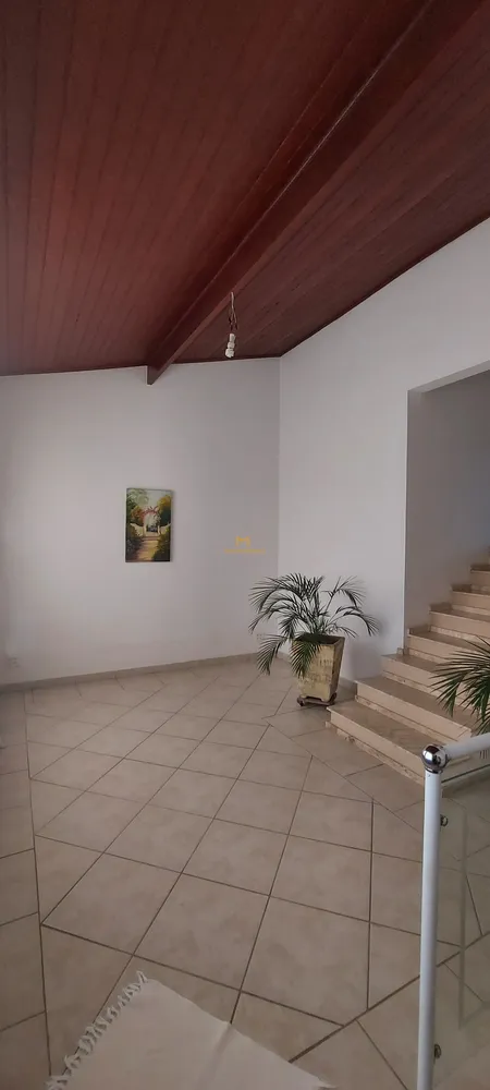 Casa, 3 quartos, 204 m² - Foto 4