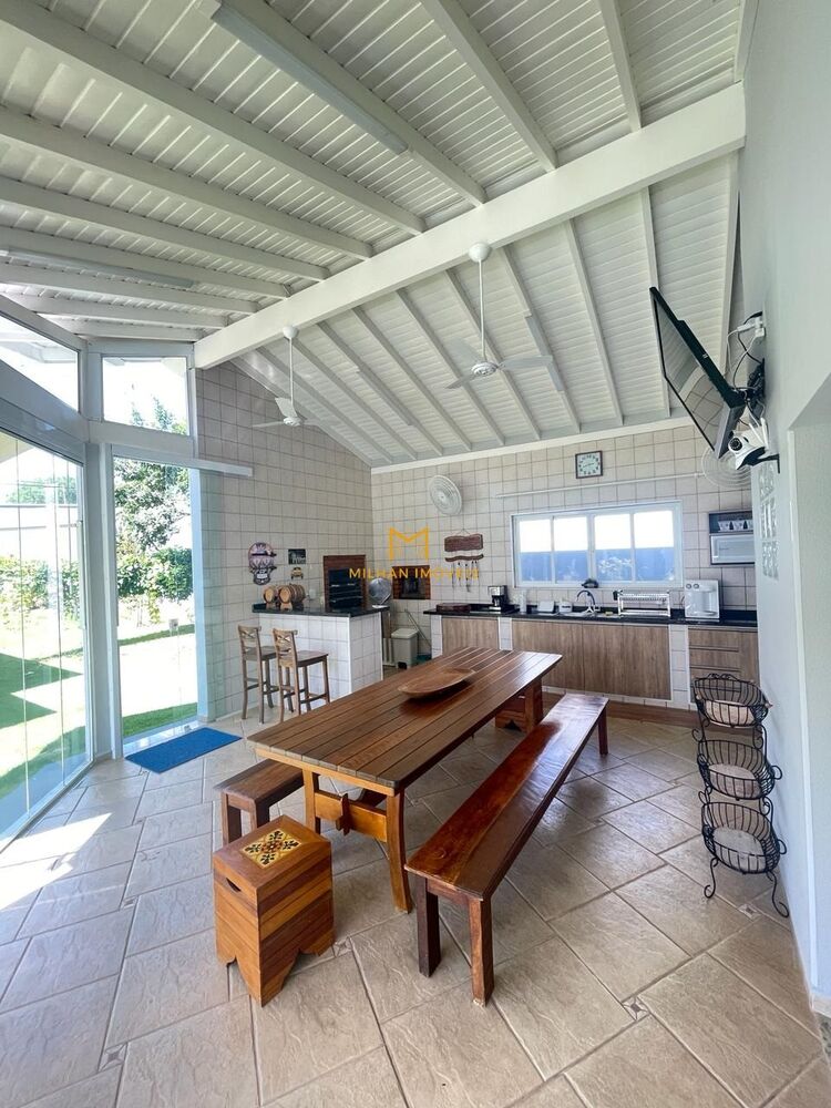 Chácara à venda com 5 quartos, 1000m² - Foto 8