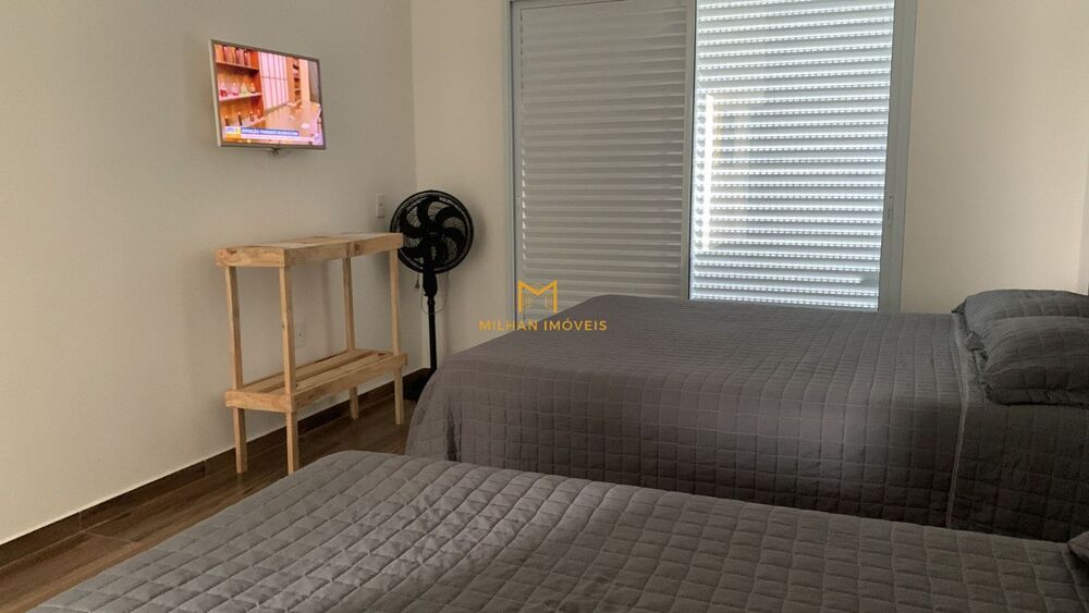 Chácara à venda com 6 quartos, 1000m² - Foto 8