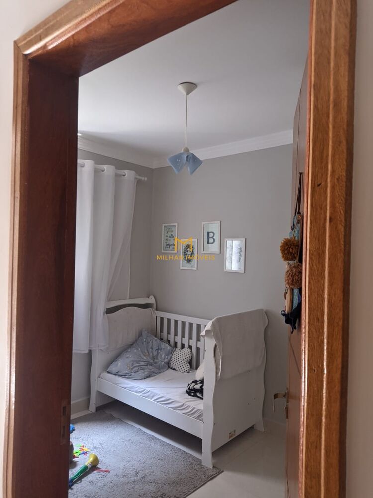 Casa à venda com 2 quartos, 115m² - Foto 3