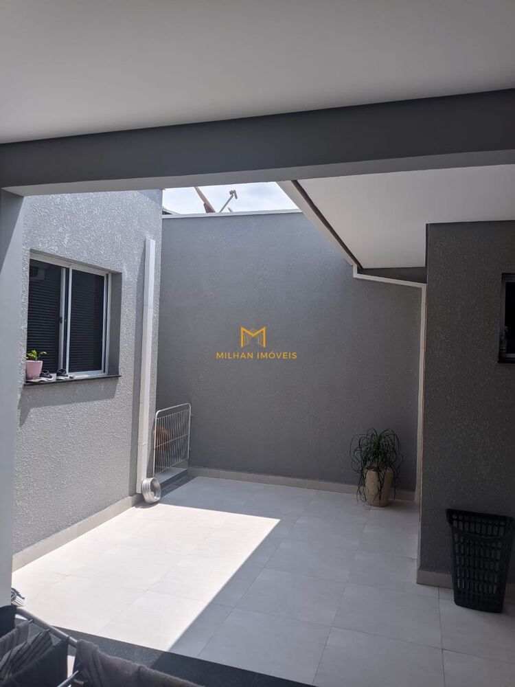 Casa à venda com 2 quartos, 115m² - Foto 4