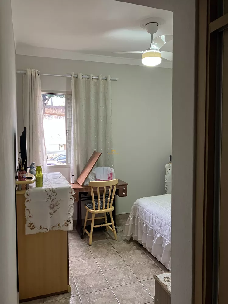 Apartamento à venda com 3 quartos, 79m² - Foto 2