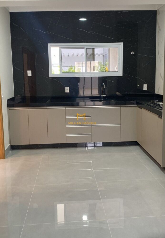 Casa de Condomínio à venda com 3 quartos, 175m² - Foto 1
