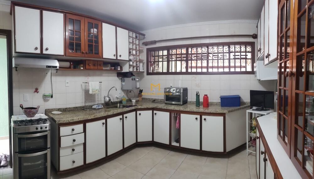 Casa, 3 quartos, 213 m² - Foto 4