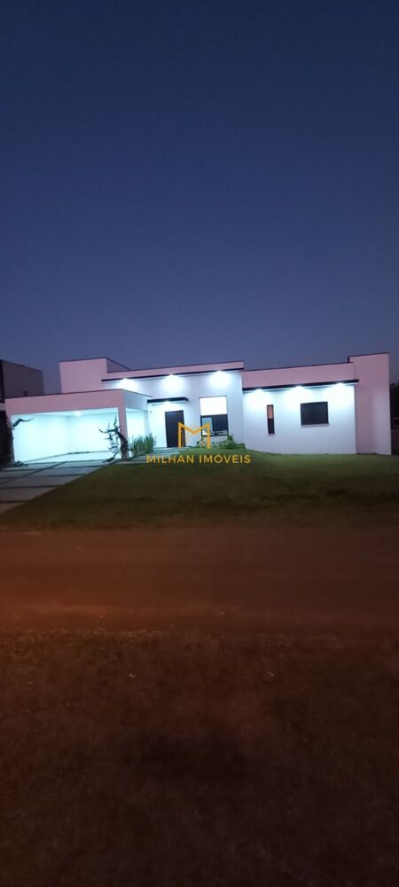 Casa, 3 quartos, 184 m² - Foto 1
