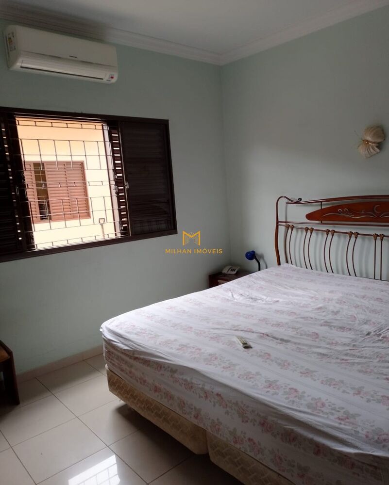 Casa, 3 quartos, 235 m² - Foto 2