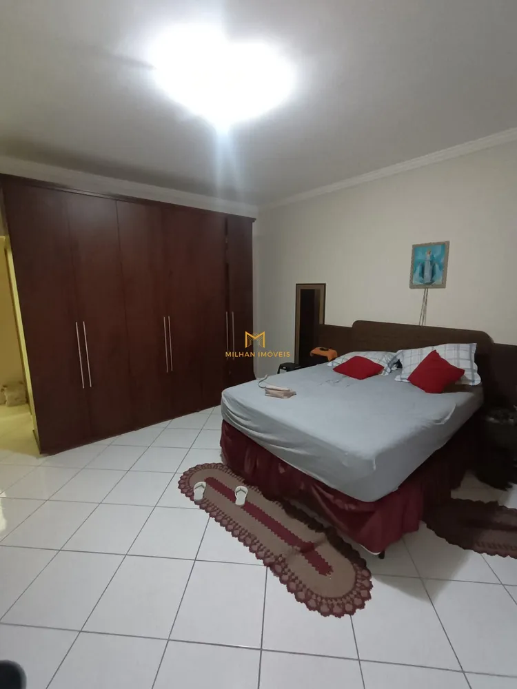Casa, 3 quartos, 265 m² - Foto 2