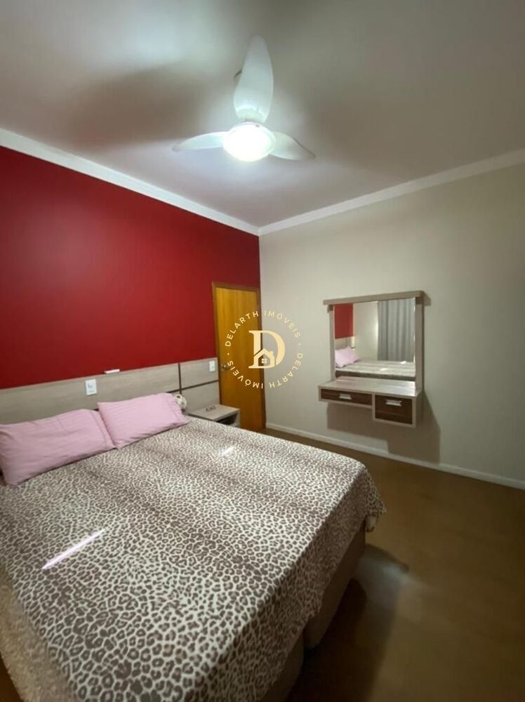 Casa, 4 quartos, 170 m² - Foto 1