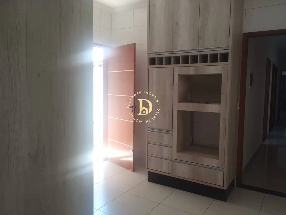 Casa, 3 quartos, 131 m² - Foto 2
