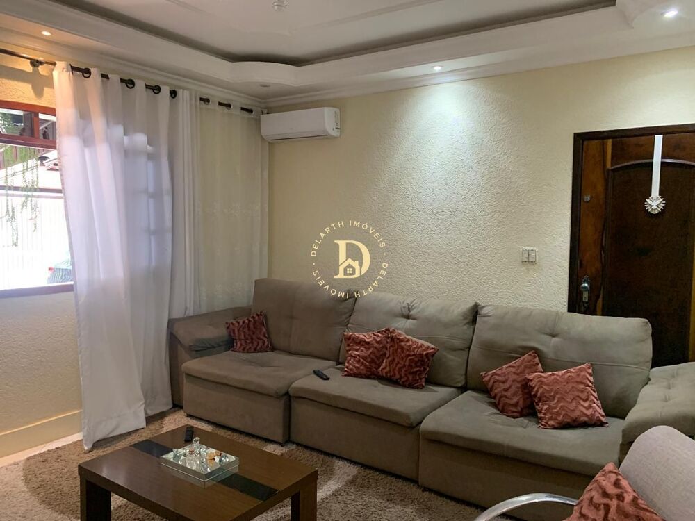 Casa, 3 quartos, 240 m² - Foto 1