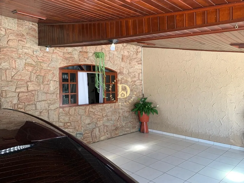 Casa, 3 quartos, 240 m² - Foto 1