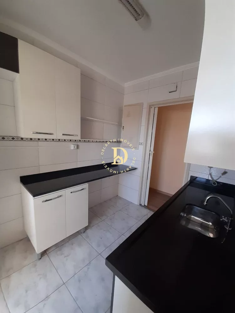 Apartamento à venda com 2 quartos, 76m² - Foto 4