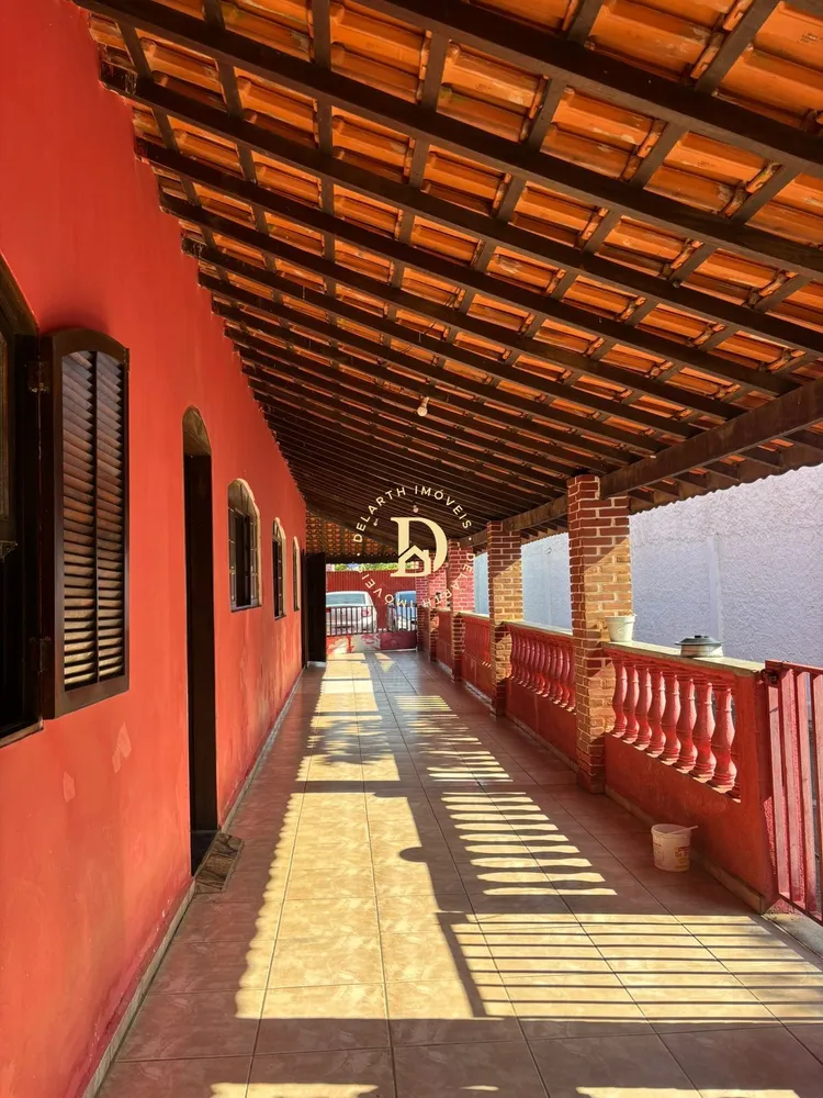 Casa, 3 quartos, 196 m² - Foto 1