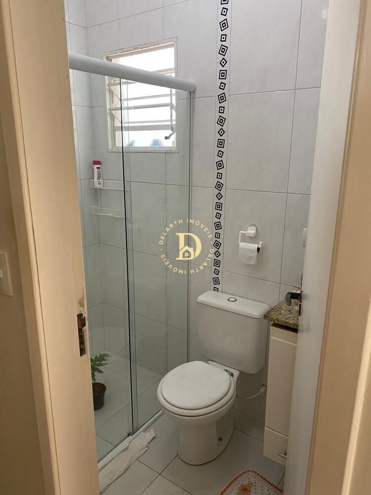 Casa à venda com 2 quartos, 60m² - Foto 5