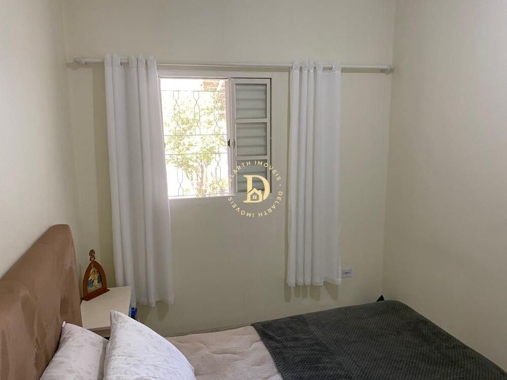 Casa à venda com 2 quartos, 60m² - Foto 3