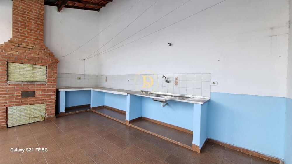 Casa à venda com 3 quartos, 150m² - Foto 4