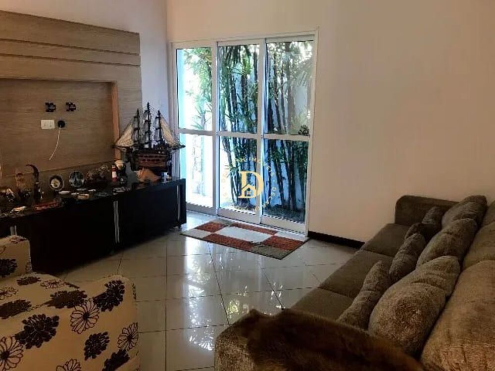 Casa de Condomínio para alugar com 4 quartos, 328m² - Foto 2