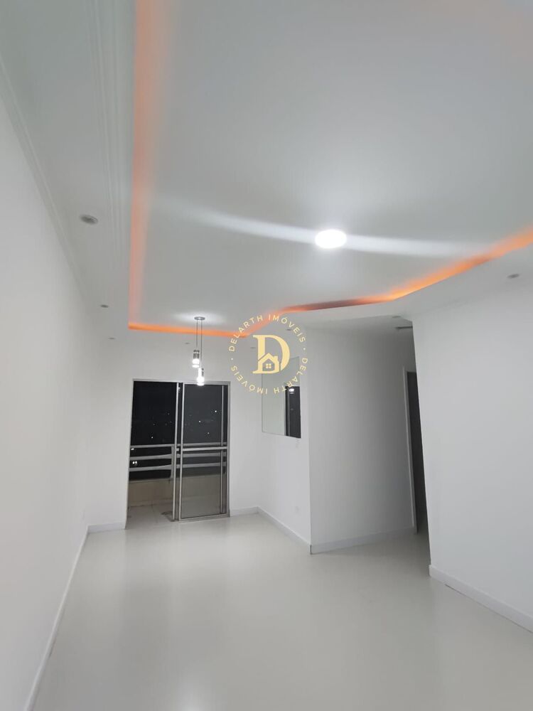 Apartamento à venda com 3 quartos, 61m² - Foto 2