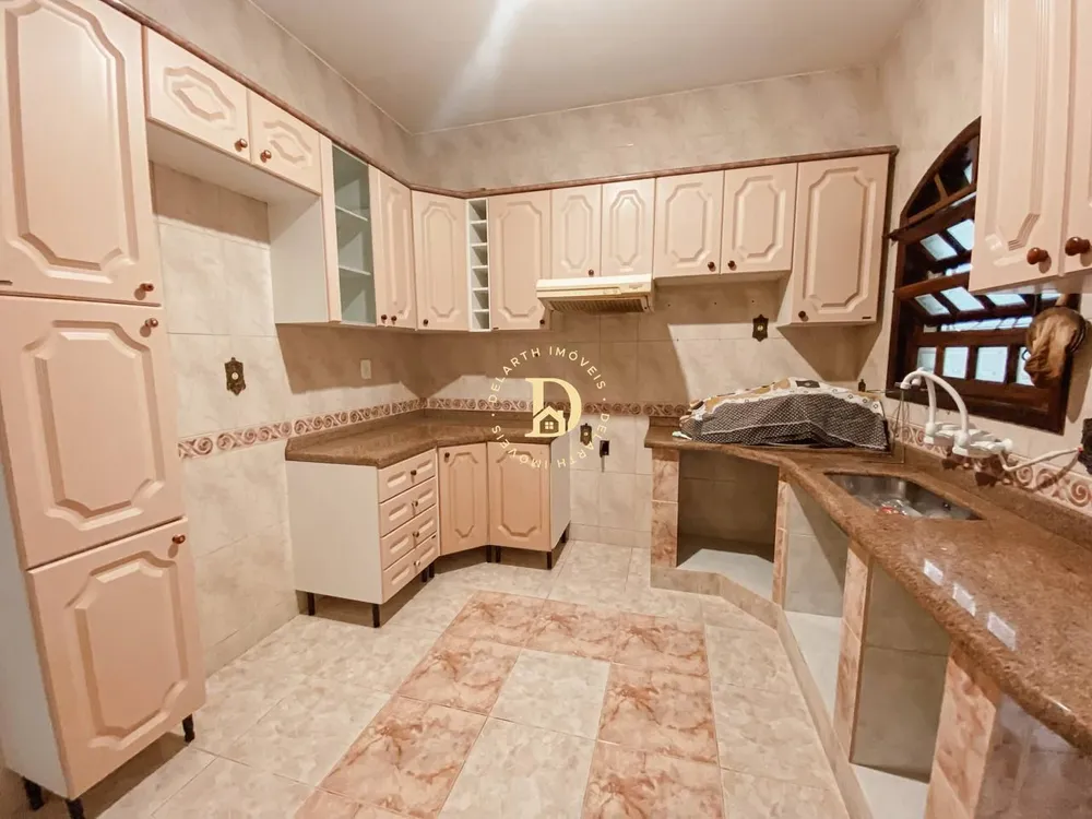 Casa, 3 quartos, 280 m² - Foto 2