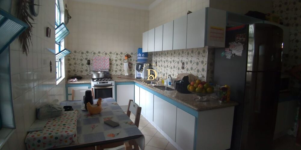 Casa, 3 quartos, 270 m² - Foto 2