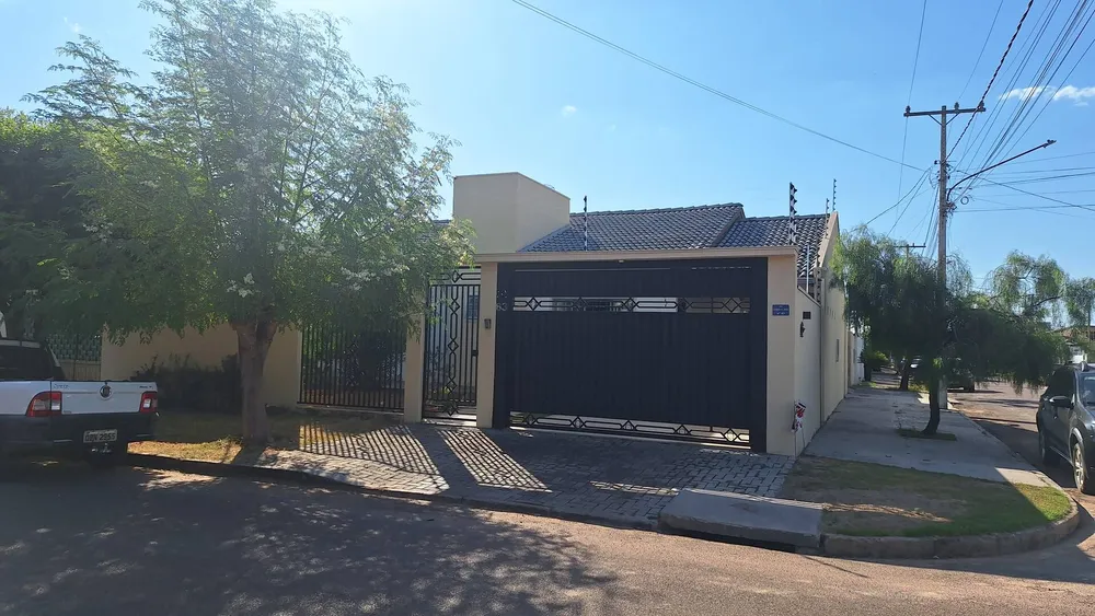 Casa, 3 quartos, 300 m² - Foto 1