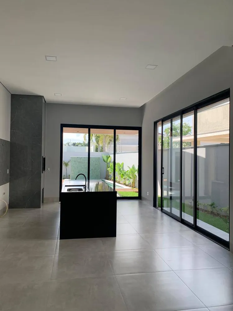 Casa, 3 quartos, 238 m² - Foto 3