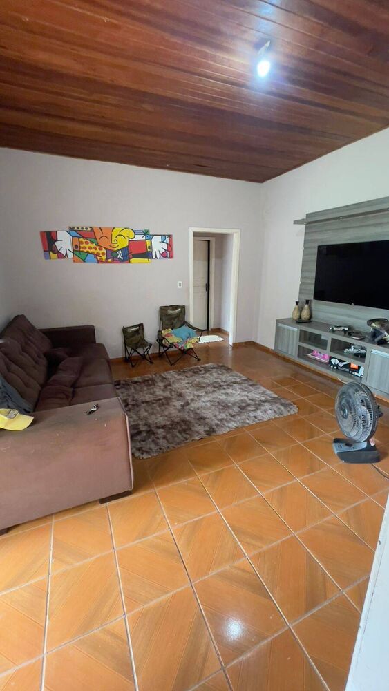 Casa à venda com 2 quartos, 90m² - Foto 3