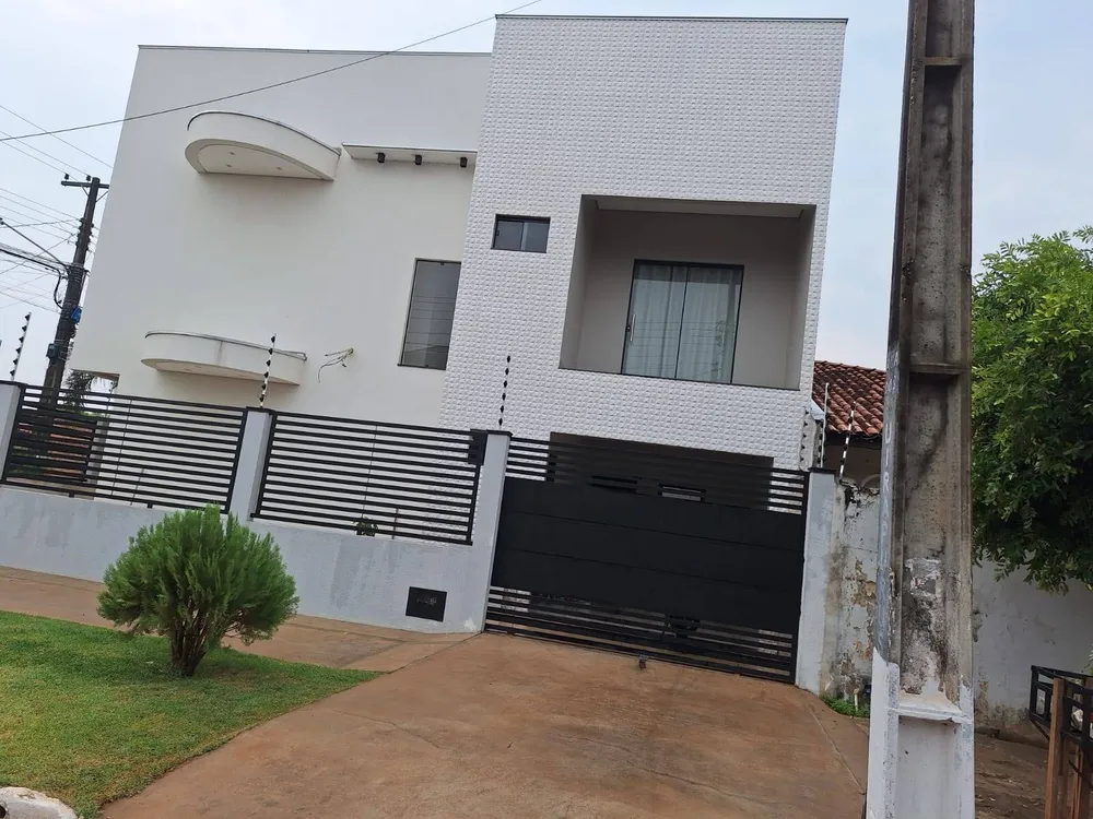 Casa, 3 quartos, 193 m² - Foto 1