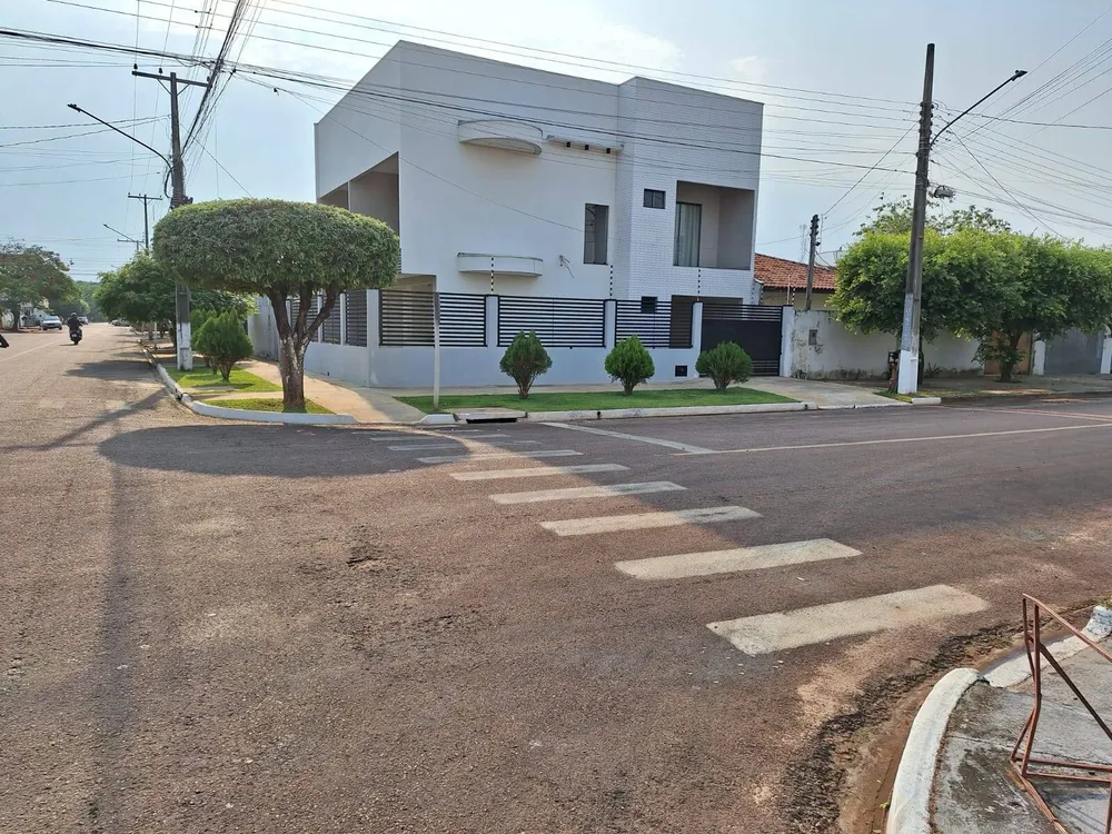 Casa, 3 quartos, 193 m² - Foto 2