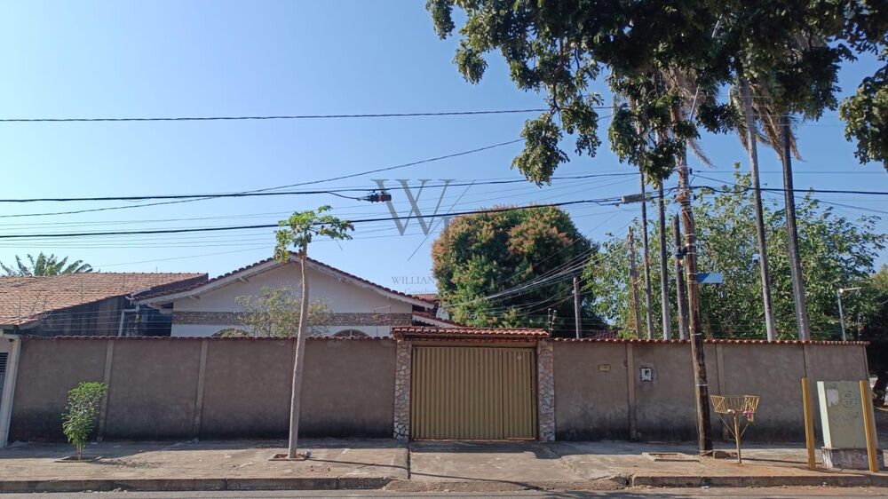 Casa, 3 quartos, 292 m² - Foto 1
