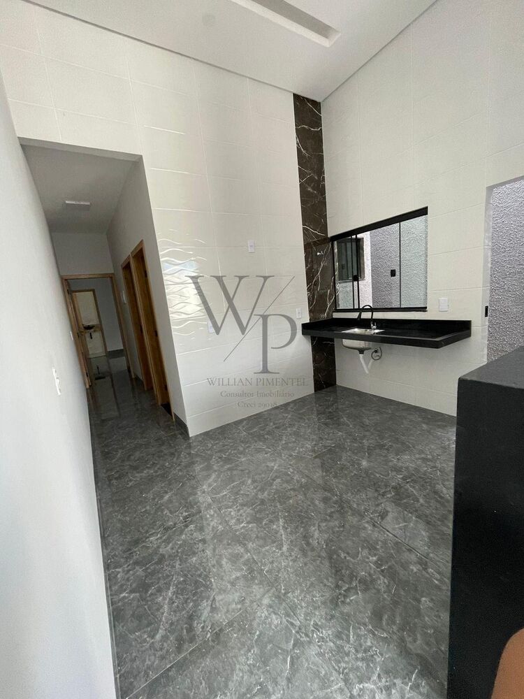 Casa à venda com 2 quartos, 74m² - Foto 3