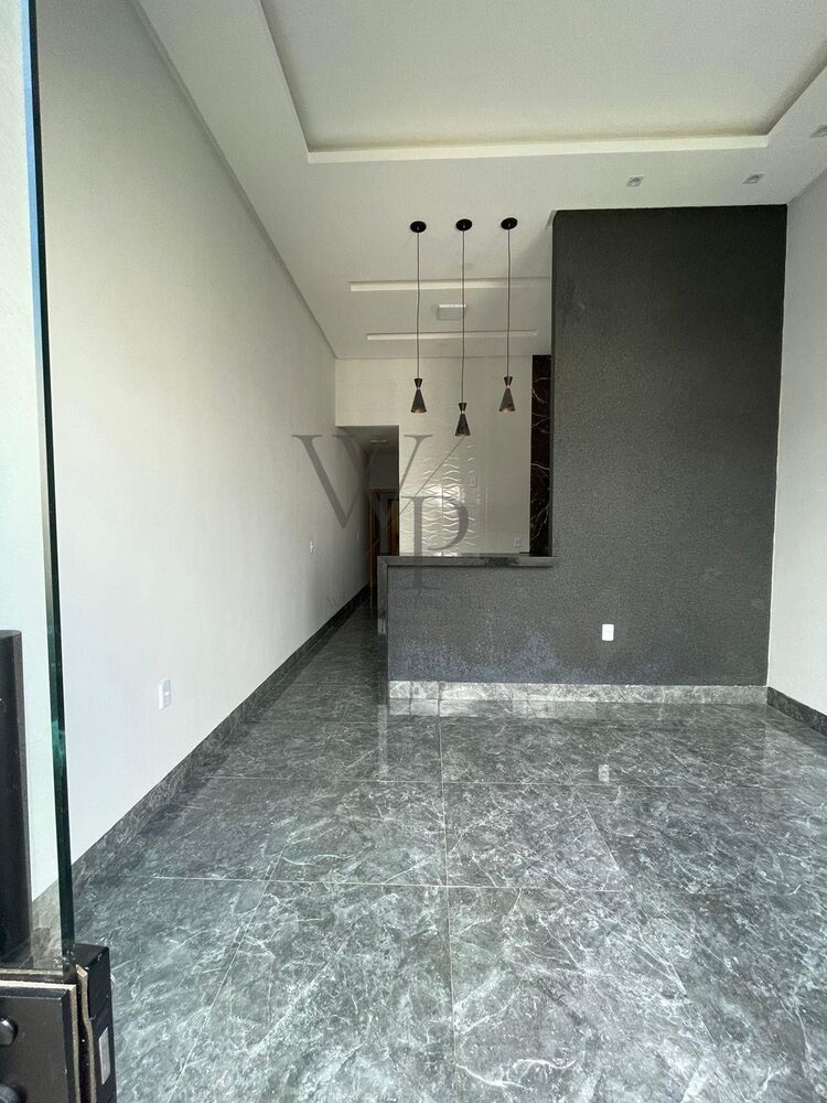 Casa à venda com 2 quartos, 74m² - Foto 1