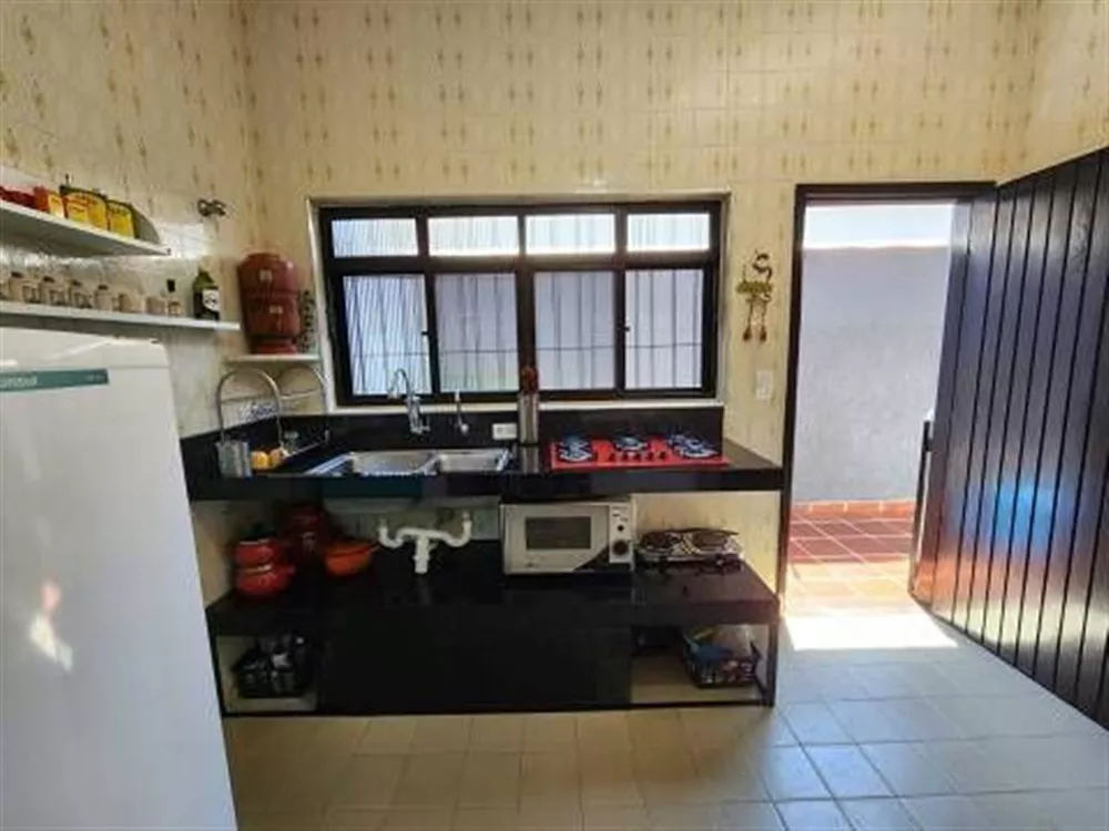 Casa, 3 quartos, 144 m² - Foto 2