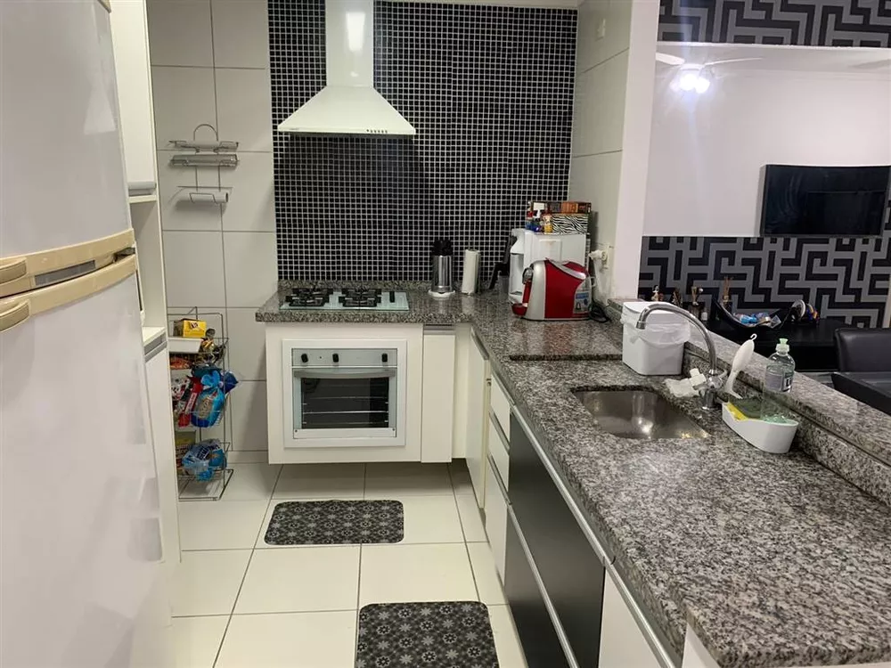 Apartamento à venda com 3 quartos, 91m² - Foto 3