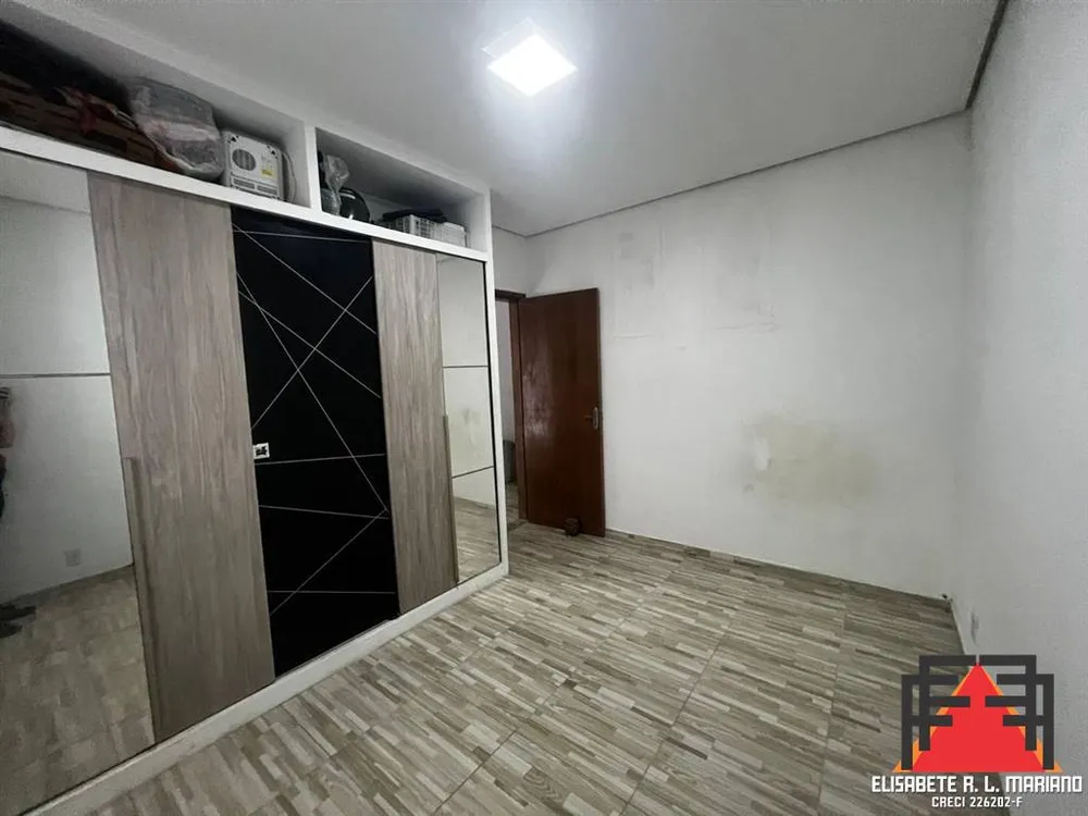 Casa, 3 quartos, 184 m² - Foto 1