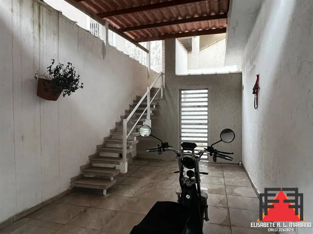 Casa, 3 quartos, 184 m² - Foto 2