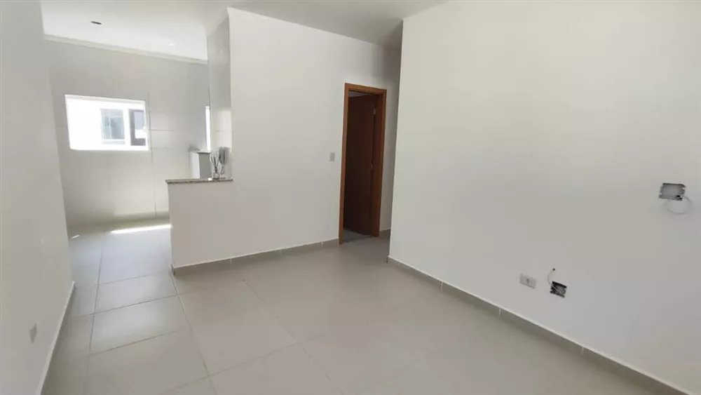 Casa à venda com 2 quartos, 58m² - Foto 1