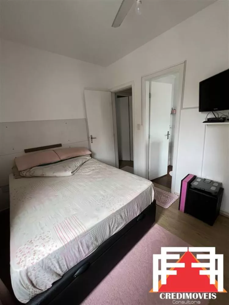 Apartamento à venda com 2 quartos, 75m² - Foto 4