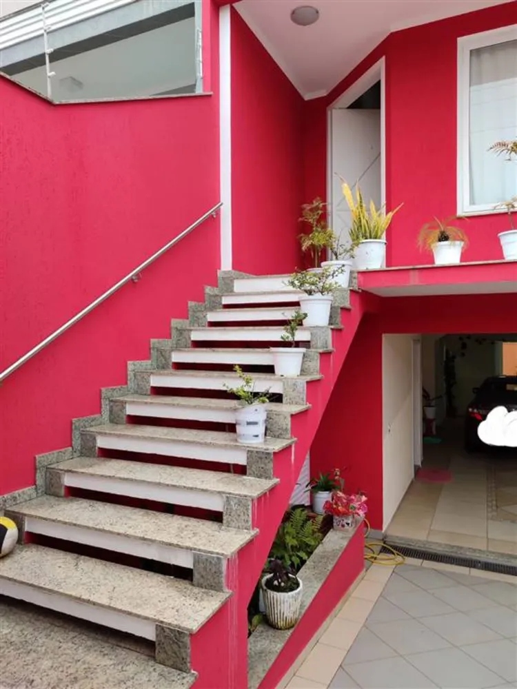 Casa, 3 quartos, 249 m² - Foto 1